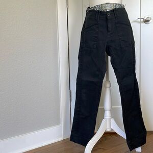 Aventura Women's Arden Pant Size 2 short length